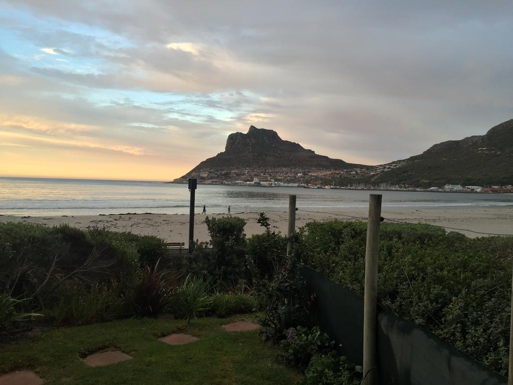 On The Beach Hout Bay Exterior photo